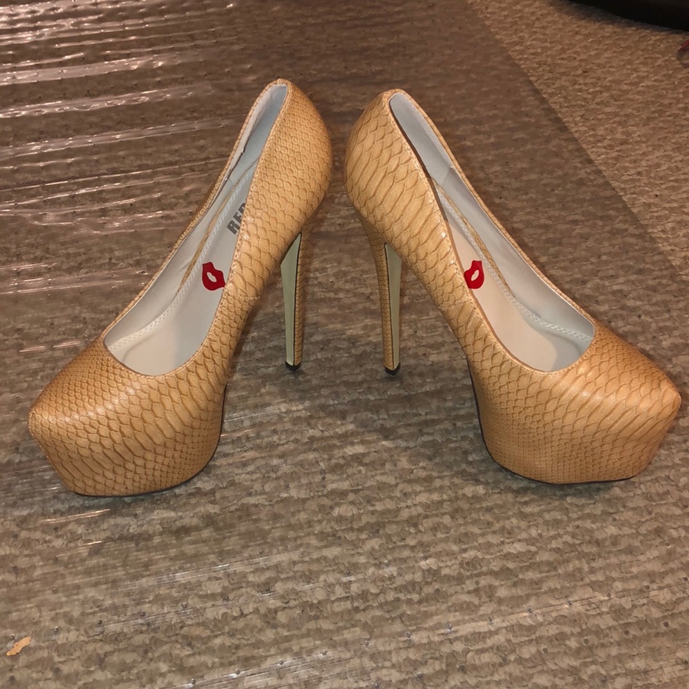 Snake pumps SOLD